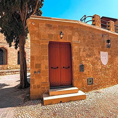 Chateau Anax Boutique Hotel 4*